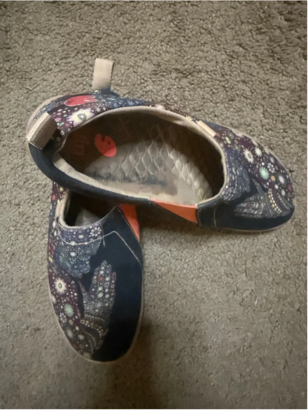 Women's UIN Slip-On “Pray for Goodness” Size 8 Black and Orange.